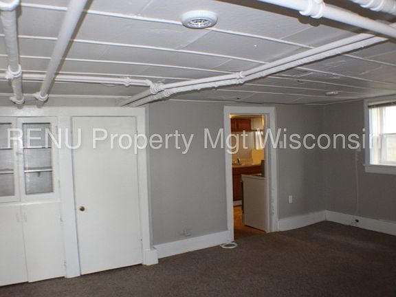 2nd image of 2846 N Fratney St