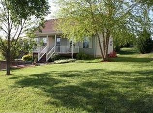 565 Tarrytown Rd, Christiansburg, VA 24073