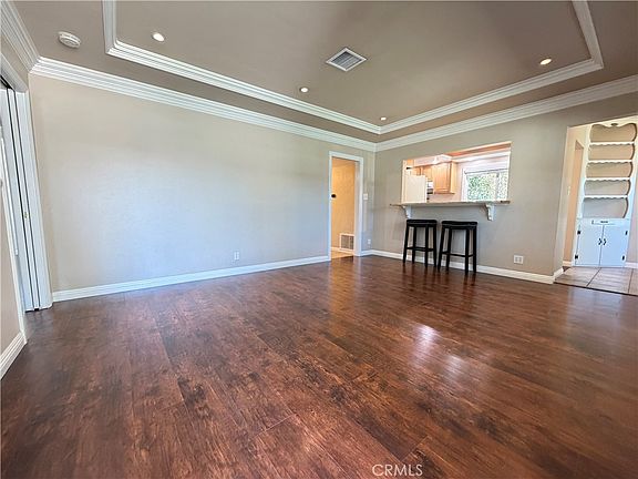 3rd image of 6033 Brockton Ave