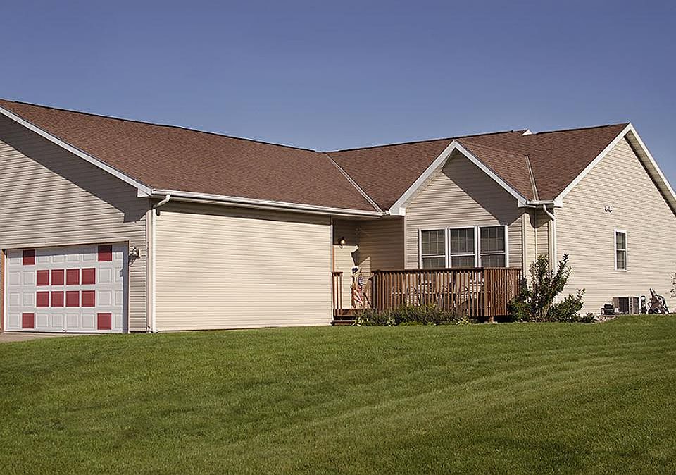 1st image of 303 Meadow Ln