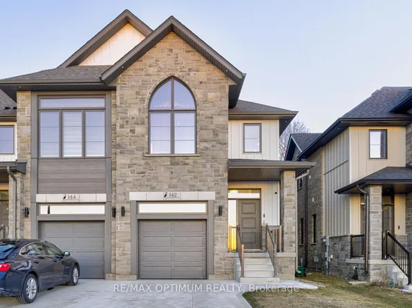 142 Queensbrook Cres, Cambridge, ON N1S 0E4