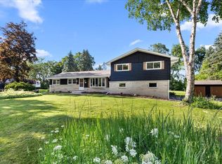 N113W20588 Edgewood Dr, Germantown, WI 53022