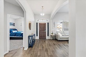 5th image of 5821 Saint Charles Dr