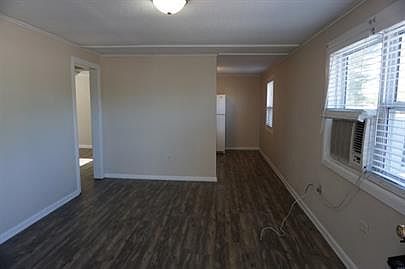 2nd image of 152 S John Sims Pkwy Unit B-15112851
