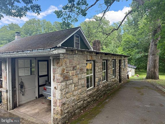 2nd image of 3521 Pricetown Rd