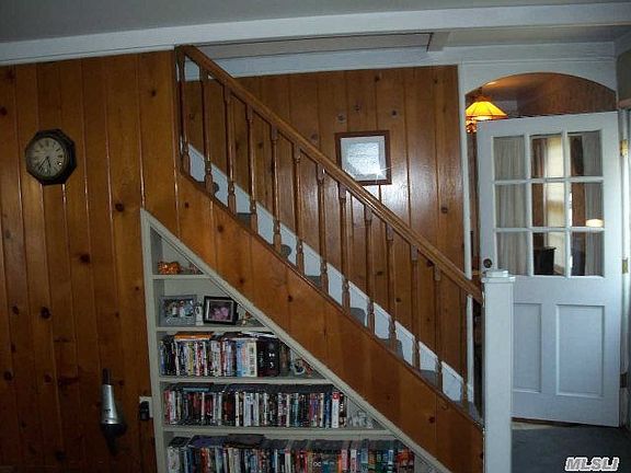 3rd image of 55 Homestead Ln