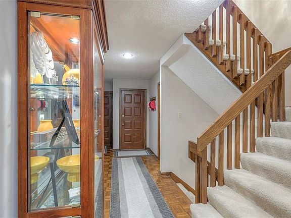 4th image of 8313 W 120th St