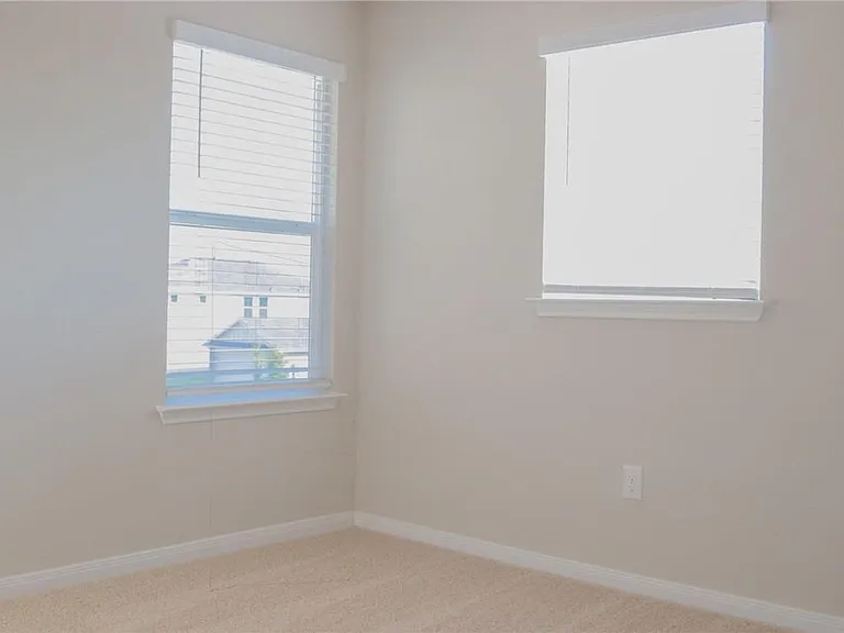 14015 Macquarie Dr — Photo 24