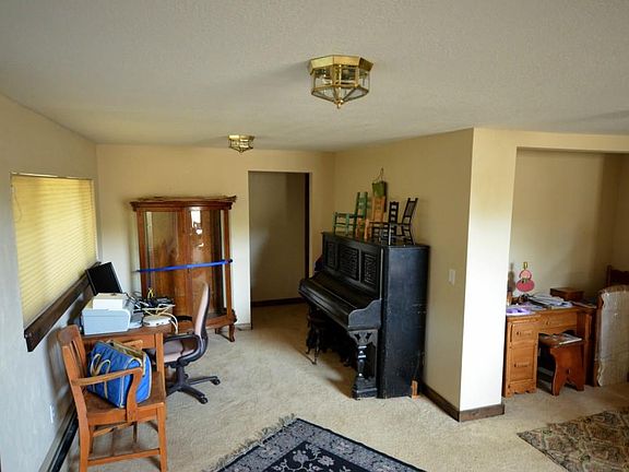 4th image of 9145 Winslow Dr SW