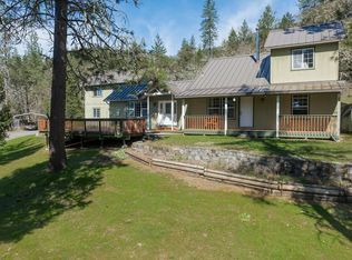 300 Colonial Dr, Grants Pass, OR 97526