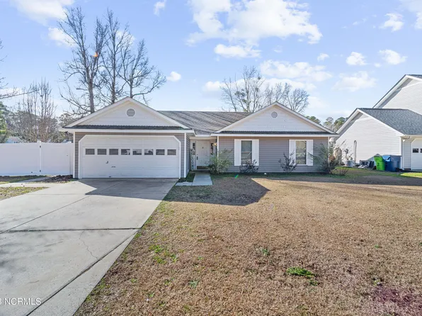 101 S Forest Dr, Havelock, NC 28532