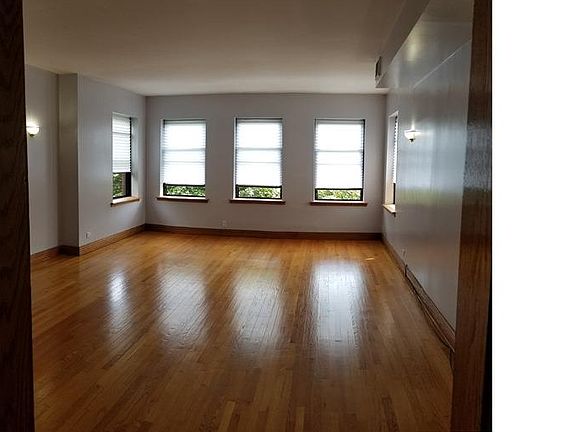 2nd image of 8000 S Langley Ave APT 3