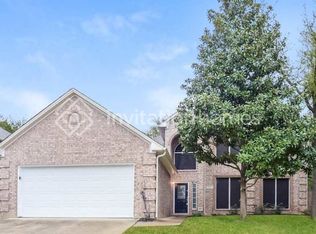 6517 Forest Park Dr, Arlington, TX 76001