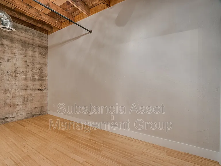 222 E Main St #B — Photo 22
