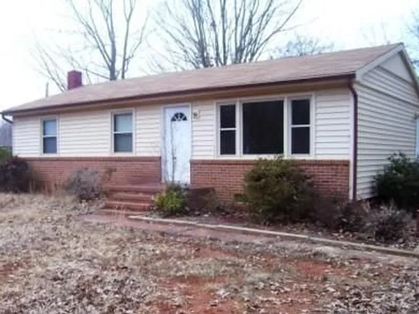 7031 Andersonville Rd, Dillwyn, VA 23936