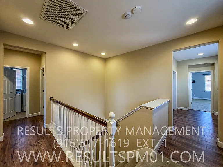 2425 Foxcroft Cir — Photo 23