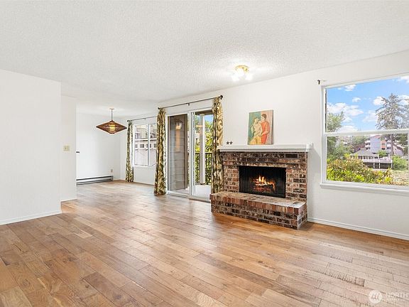 4th image of 820 E Cady Rd #E204