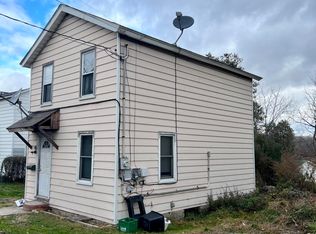 609 McAlpine St, Avoca, PA 18641