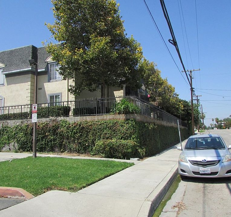 1st image of 149 W 6th St APT 54