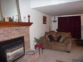 3rd image of 16B Woodcliffe Dr