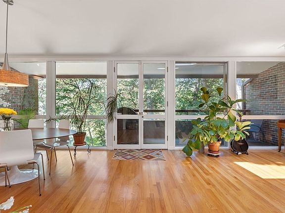 5th image of 241 Perkins St Unit H402