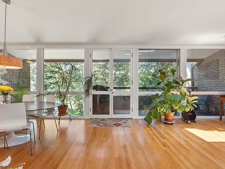 241 Perkins St #H402 — Photo 5