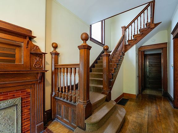 2nd image of 817 Rubel Ave APT 1