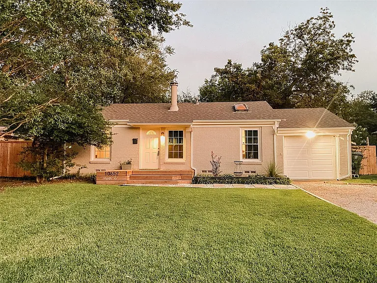 10652 Cayuga Dr — Photo 13