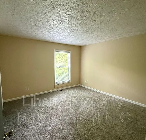 5752 Aftonshire Dr — Photo 6