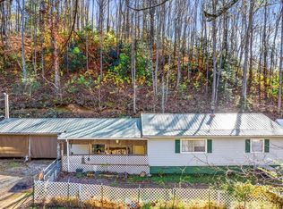 4230 Lindsey Gap Rd, Cosby, TN 37722