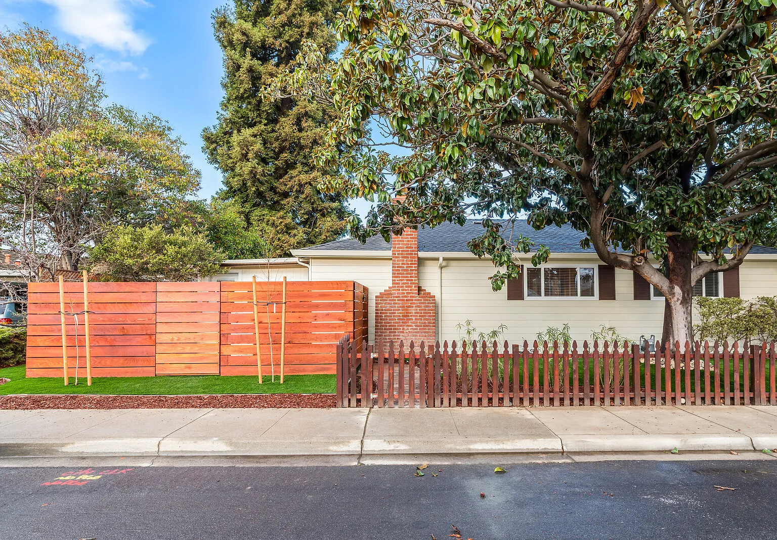4 bed, 1844 sqft, $8,500 — Photo 1