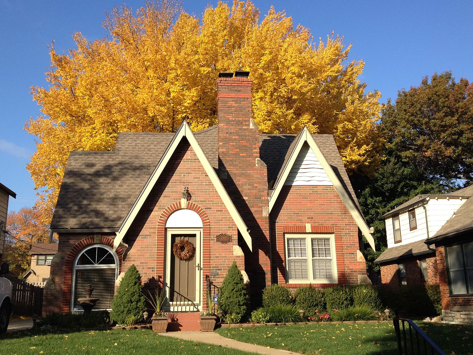 7558 Grand Ave, Kansas City, MO 64114 Zillow