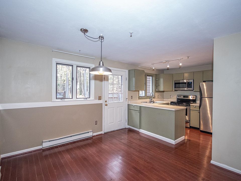 13 Bellamy Woods, Dover, NH 03820 Zillow