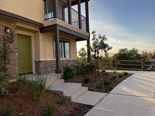1st image of 1520 Redbud Way