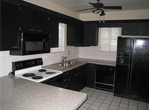 3rd image of 744 16th St N