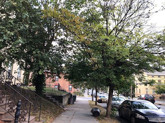 5th image of 172 South St