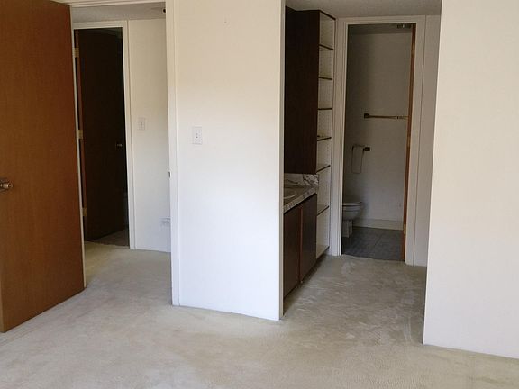 Master bedroom & bath