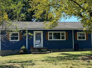 1210 Echo Dr, Hixson, TN 37343