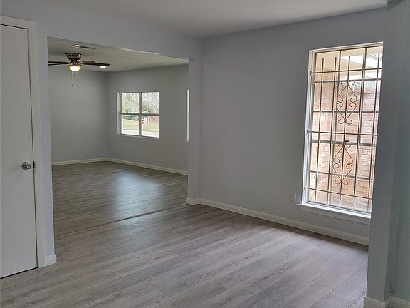 3rd image of 11731 Fall Meadow Ln