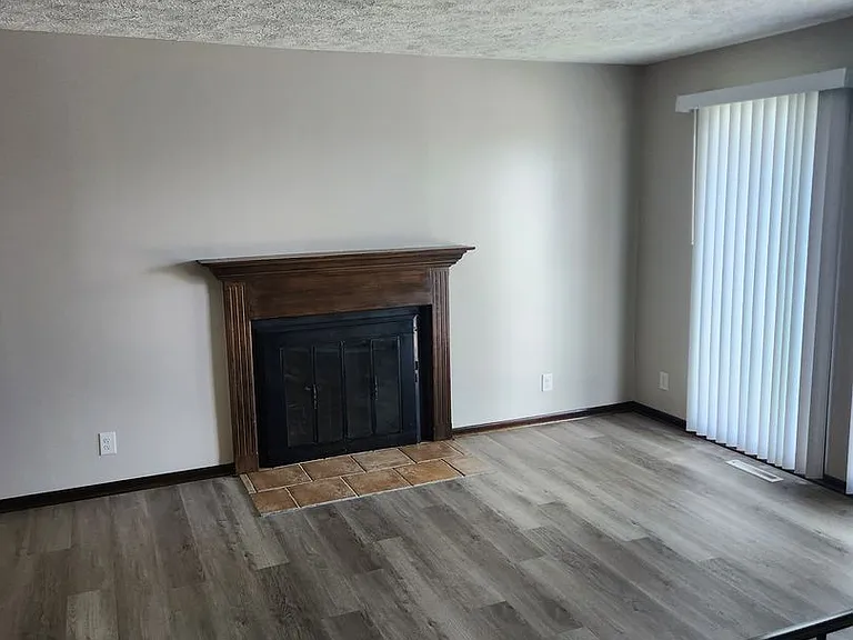 13715 Birchwood Ave — Photo 2
