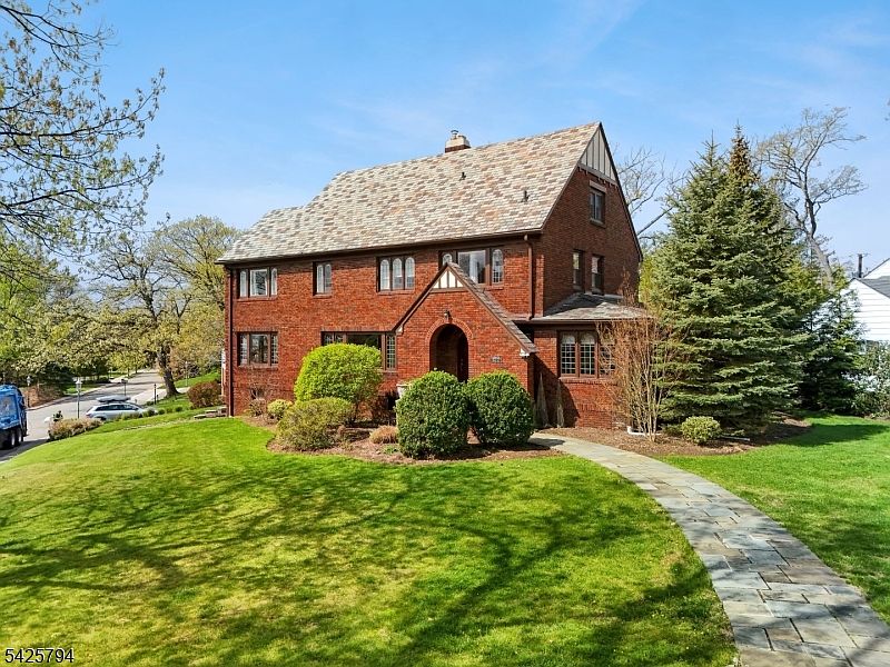 2 Overhill Rd, South Orange, NJ 07079 | Zillow