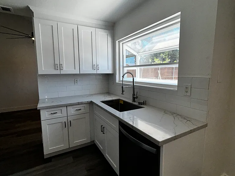 11912 Liverpool Ln — Photo 13