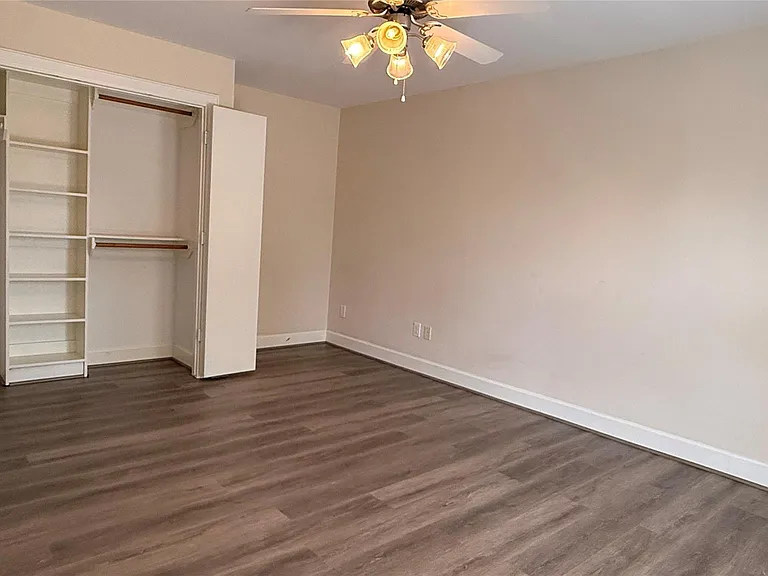 650 Westcross St #85 — Photo 31