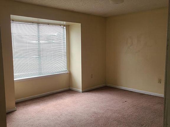 2nd image of 5111 Weston Ave