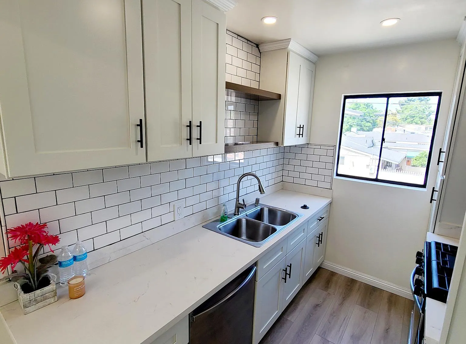 4017 W Magnolia Blvd — Photo 1