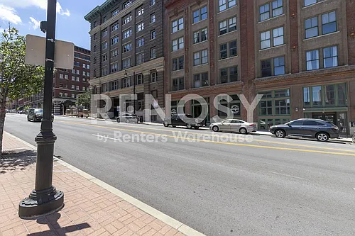 700 Broadway Blvd #210 Photo 1