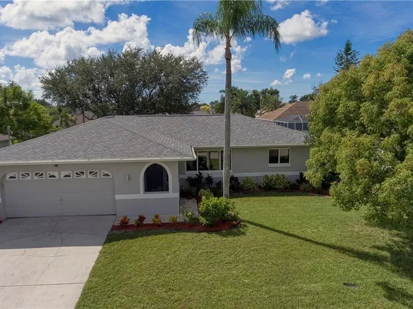 318 SE 23rd Terrace Cpe, Cape Coral, FL 33990