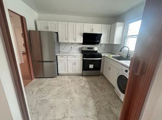 69-07 226th St FLOOR 2, Oakland Gardens, NY 11364