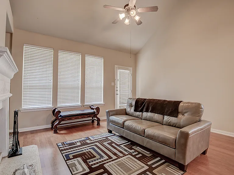 2832 Gooseberry Dr — Photo 7