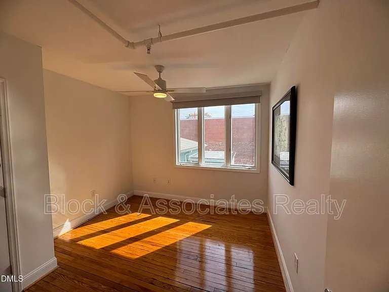 109 W Main St #402 — Photo 12